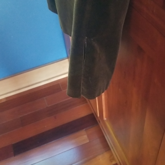 Ellen Tracy vintage. velveteen choc. brown jacket. perfect condition, size 9/10 - Picture 3 of 4